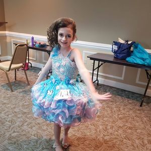 Meet your Posher, Christina